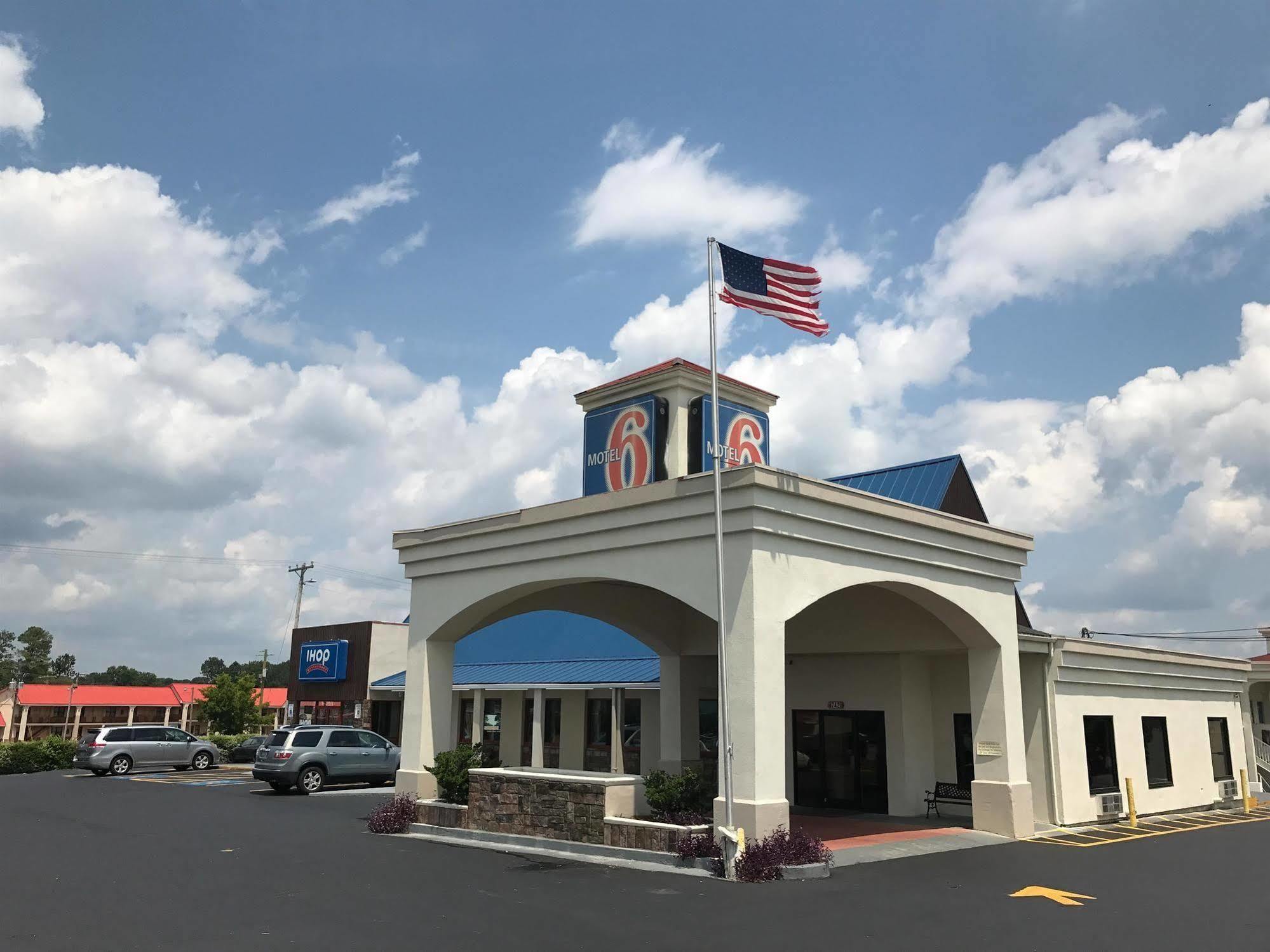 Motel 6-Calhoun, Ga Ngoại thất bức ảnh